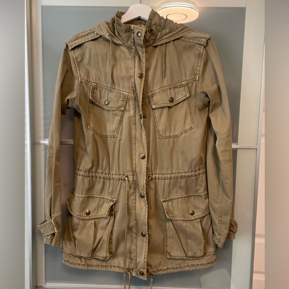 Talula Aritzia Trooper Jacket - Picture 1 of 7